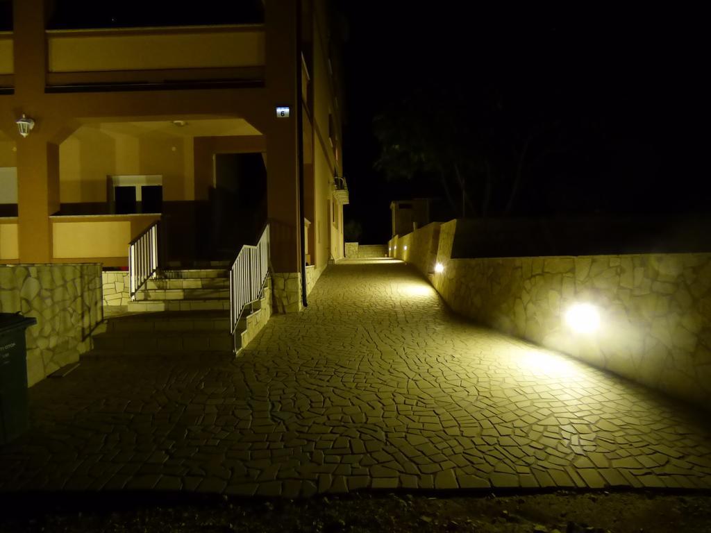 Apartments Glasnovic Vir Bagian luar foto