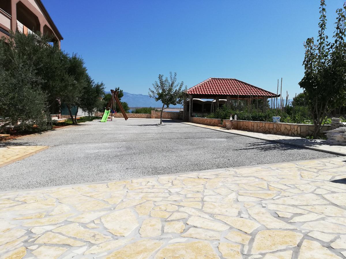 Apartments Glasnovic Vir Bagian luar foto